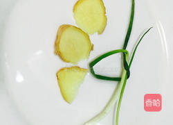 清炖鲢鱼的做法图解2