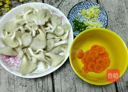 凉拌蘑菇的做法图解1
