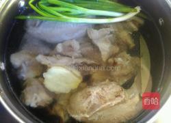 小排猪舌汤的做法图解4
