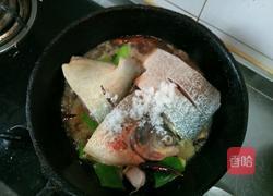 垮炖白昌鱼的做法图解7