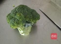 炝西兰花的做法图解1