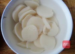 培根尖椒炒魔芋的做法图解3