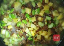 电饭煲腊肉饭的做法图解5