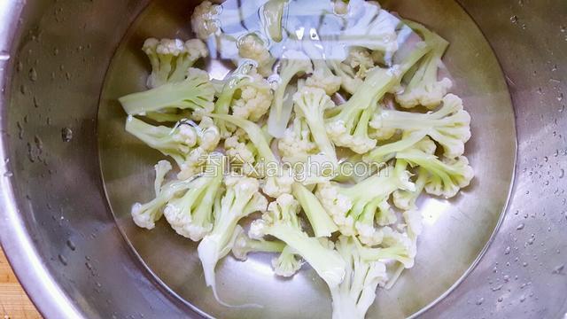 用凉水泡一会