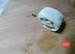 Illustration of how to make puff pastry with dumpling skins 6