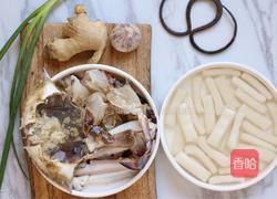 梭子蟹炒年糕的做法图解1
