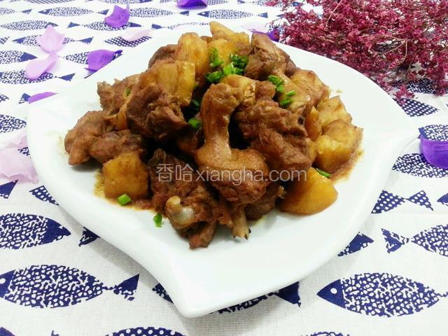 鸭腿炖土豆