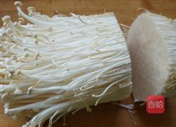 金针菇肉汤的做法图解1