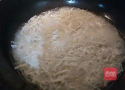 金针菇肉汤的做法图解8