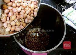 花生牛奶的做法图解2