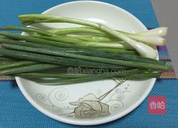 香葱煎蛋的做法图解1