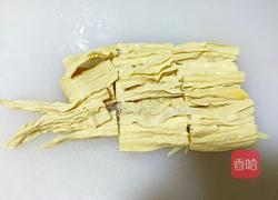 云耳西芹腐竹炒鸡蛋的做法图解2