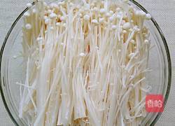 清炒金针菇的做法图解1