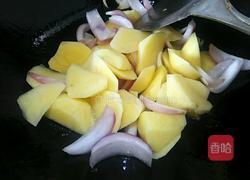 洋葱土豆炖排骨的做法图解5