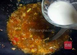 酸菜鲫鱼的做法图解13