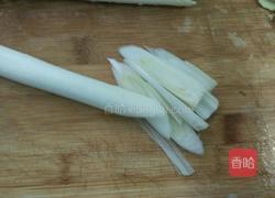 大葱炒猪肝的做法图解2