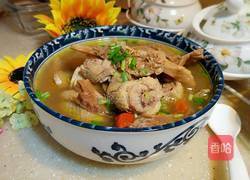 松茸炖鸡的做法图解1