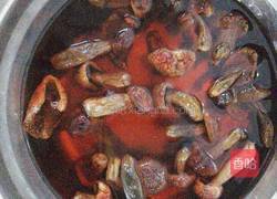 排骨红菇汤的做法图解5