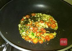 蚬肉炒豆角的做法图解7