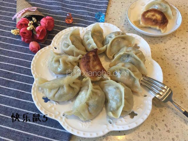 锅贴饺子