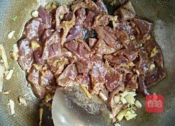 胡萝卜炒猪肝的做法图解4