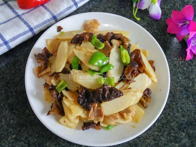 山药木耳炒肉片