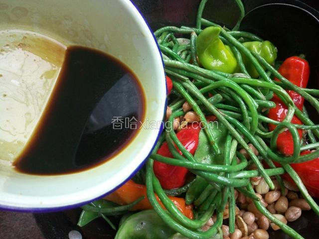 一同下入锅中