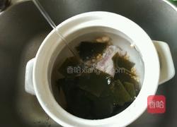 黄豆海带排骨汤的做法图解5