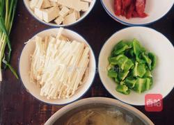 腊肠抄金针菇的做法图解2