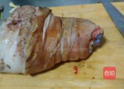 扒肘子的做法图解2