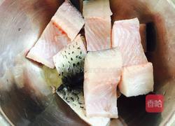 红烧草鱼的做法图解1