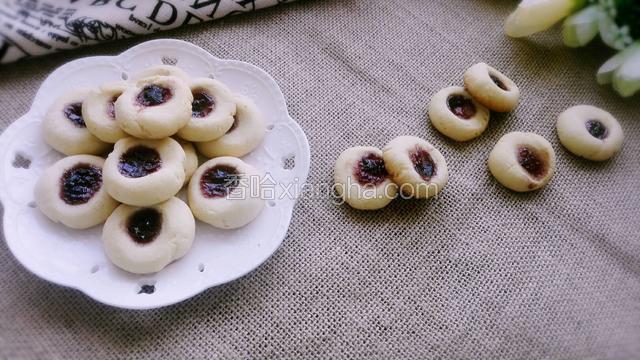 蓝莓酱小饼干