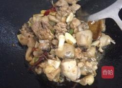 香菇土豆焖鸡块的做法图解6