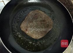 黑胡椒红酒牛排的做法图解6