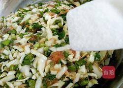 圆白菜猪肉馅饺子的做法图解5