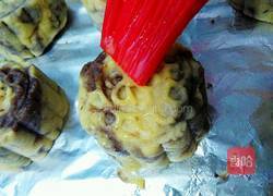 广式豆沙蛋黄月饼的做法图解23