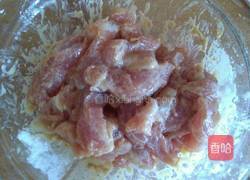 炸里脊肉的做法图解3