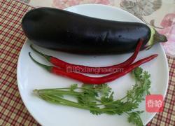 辣炒茄子丝的做法图解1