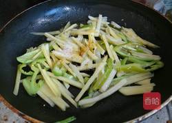 辣椒炒土豆丝的做法图解5