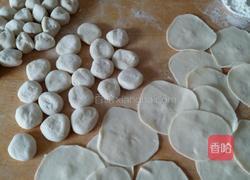 圆白菜猪肉馅饺子的做法图解7