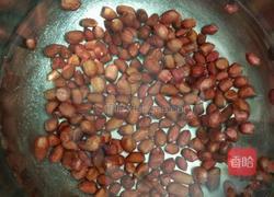 韩式酱花生的做法图解1
