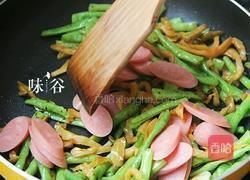 火腿肠炒榨菜的做法图解5