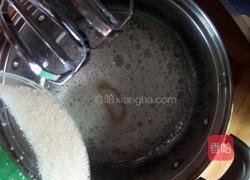 简易戚风蛋糕的做法图解6