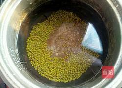 排骨绿豆汤的做法图解3