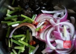 洋葱木耳的做法图解5