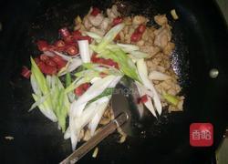 大葱炒肉的做法图解3