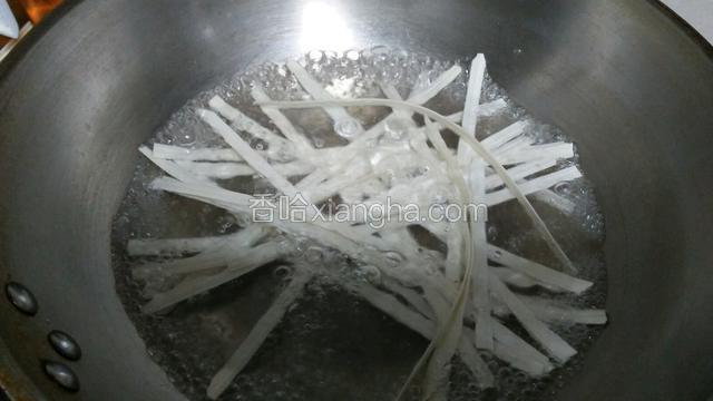 水开煮面条