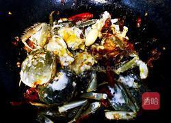 香辣河蟹的做法图解11