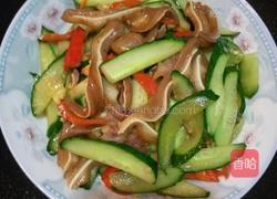 青瓜炒猪耳的做法图解3