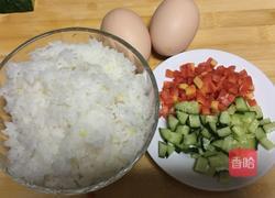 炒花饭的做法图解1